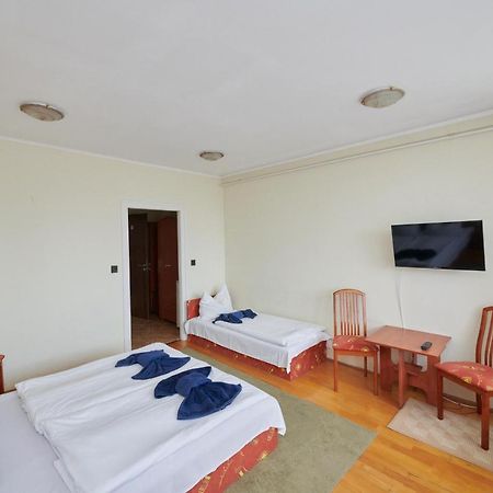 Retro Lido - Vonyarcvashegy Hotel Bagian luar foto